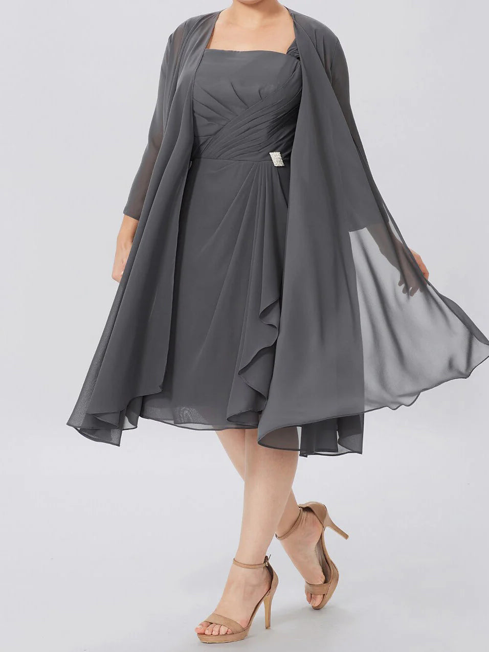 Elegant A-Line knee-length Mother of the Bride dress.