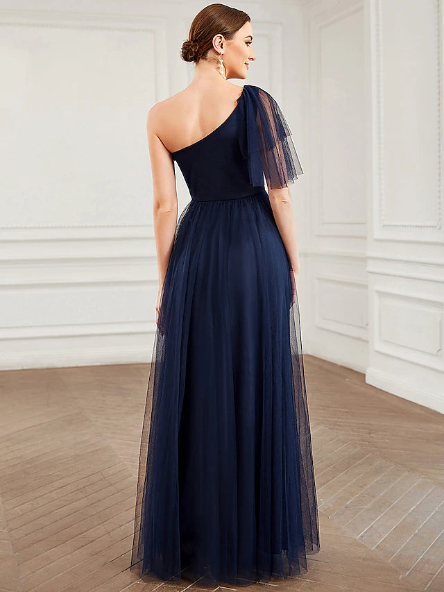 Floor-length A-Line Quinceanera gown in tulle, featuring one shoulder design.