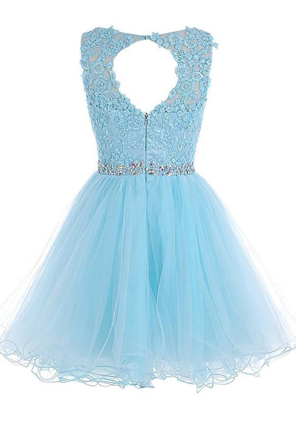Side view of a blue A-line scoop neck sleeveless short tulle homecoming dress.