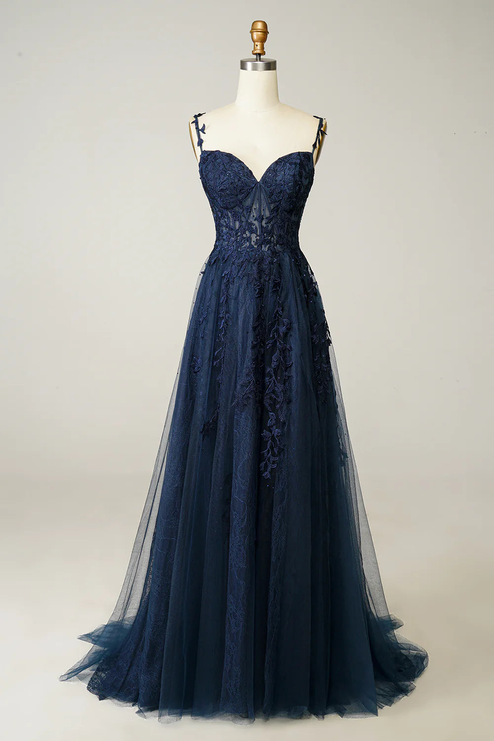 A-Line Homecoming Dress with Spaghetti Straps and Tulle Appliques.
