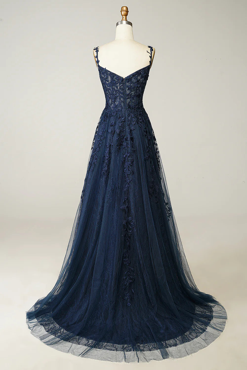 A-Line Homecoming Dress with Spaghetti Straps and Tulle Appliques.