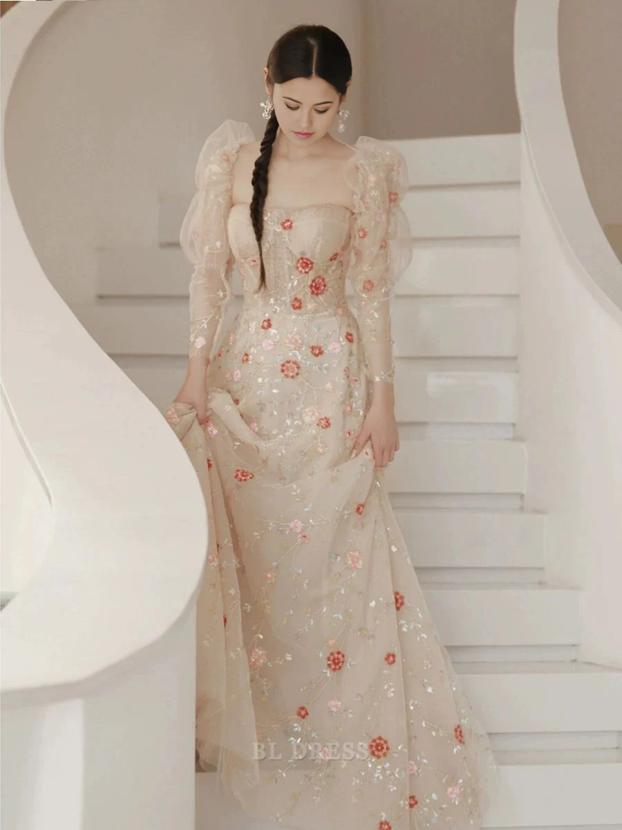 Elegant A-line strapless floral lace long formal dress.