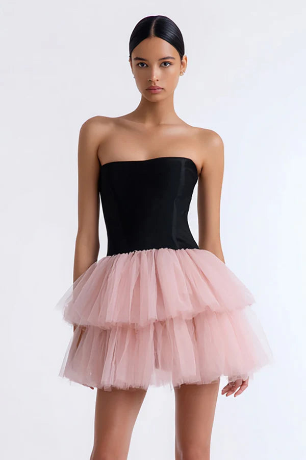 Elegant black and pink A-line strapless tulle homecoming dress.