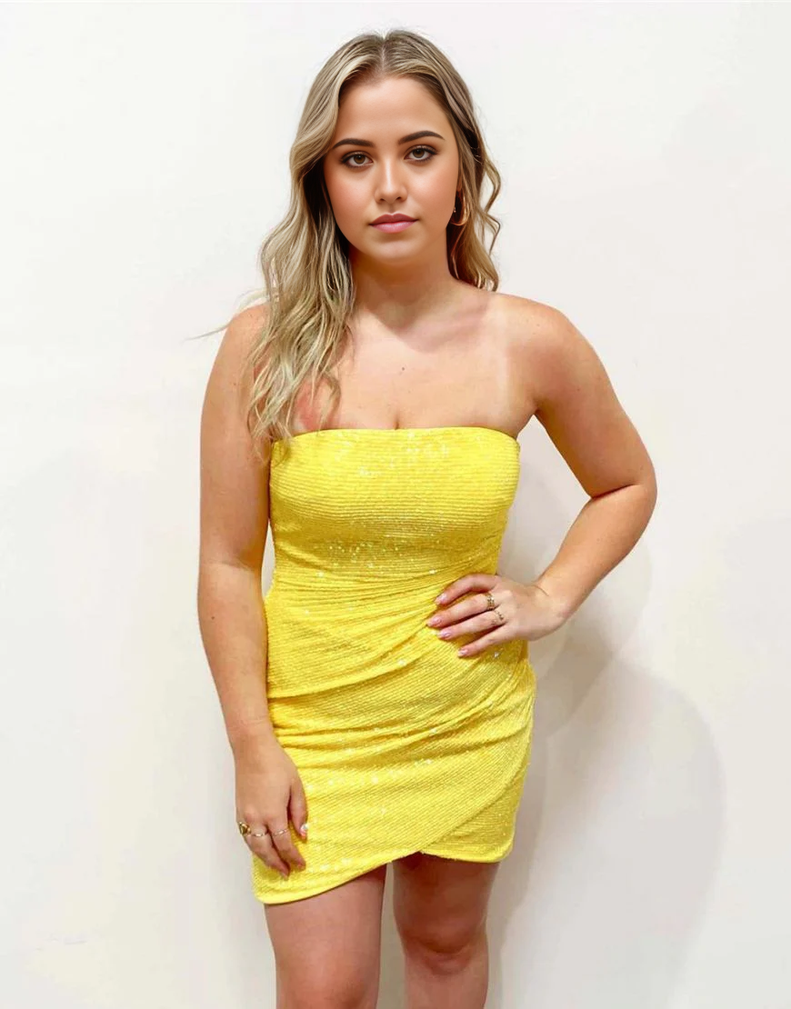 Elegant yellow strapless A-line formal dress.