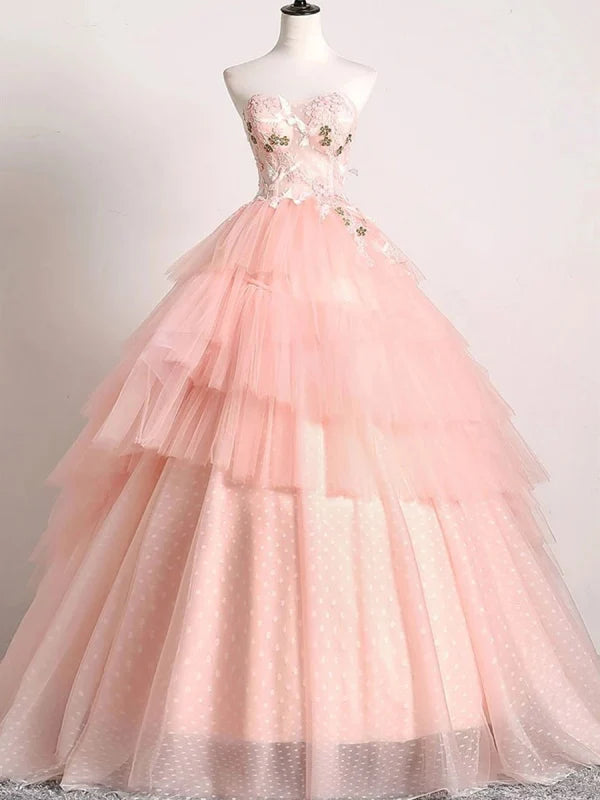 Elegant sweetheart neck prom dress with lace appliques.
