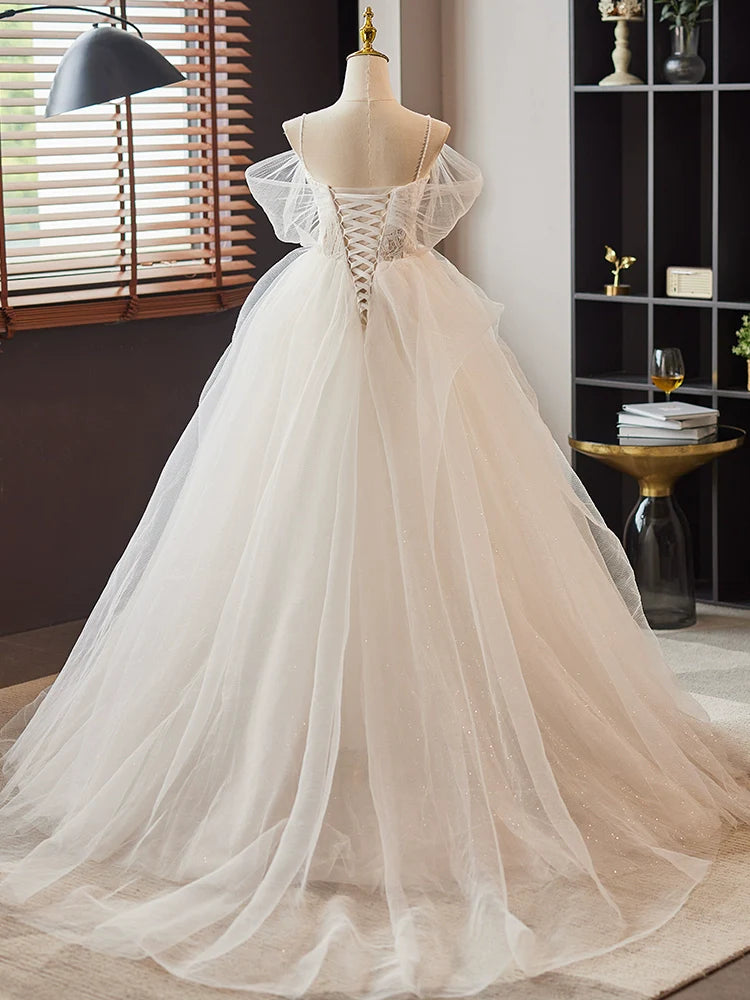 Side view of the A-line sweetheart neck prom dress, showcasing the flowing tulle skirt.