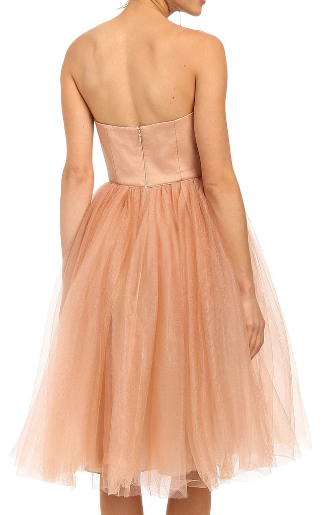 Chic A-line sweetheart short cocktail dress.