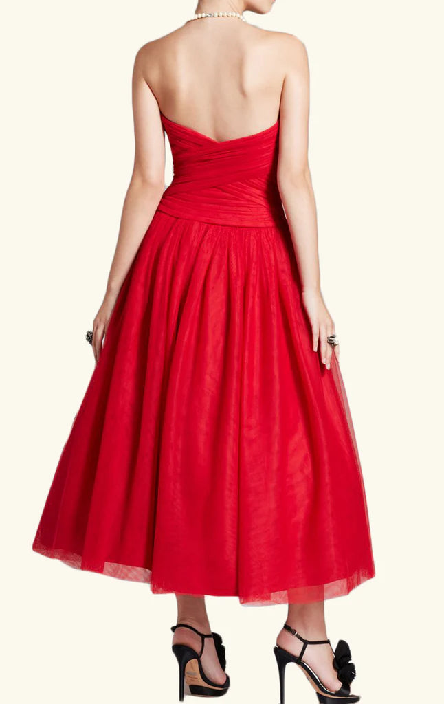 Knee-length A-line formal dress with sweetheart neckline.