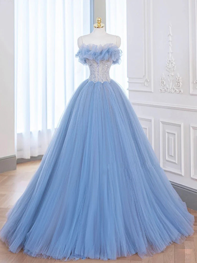 Front view of an elegant A-line tulle lace long prom dress with sweetheart neckline.