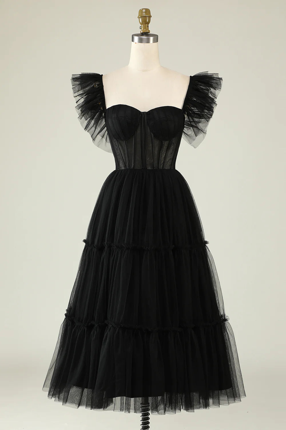 Elegant A-line sweetheart tulle prom dress in a full view.