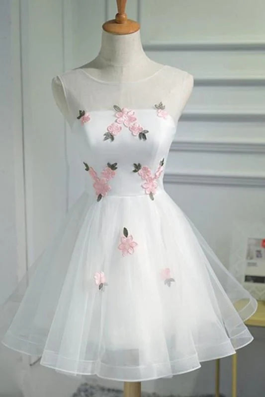 Short A-line tulle prom dress with pink appliques.