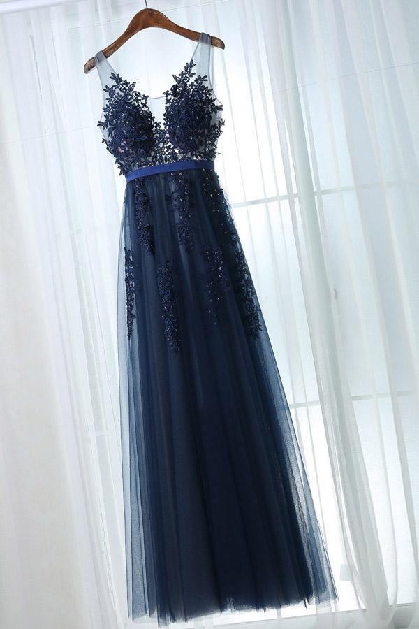 Elegant A-line V-neck prom dress with appliques.