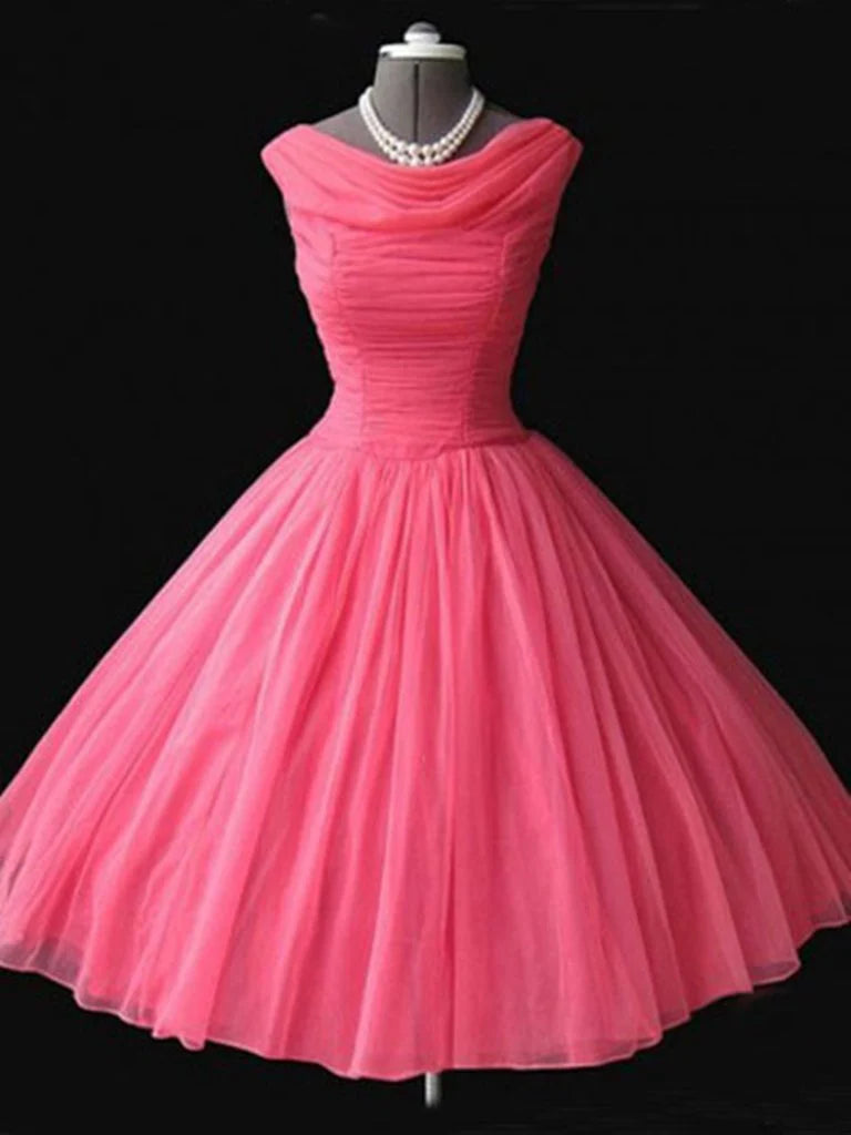 Elegant A-line chiffon short prom dress with V-neckline.