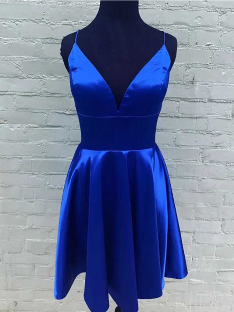 Elegant A-line V-neck short prom dress, suitable for evening and homecoming events.