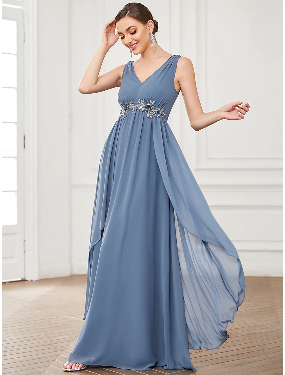Elegant A-Line V-Neck chiffon prom dress with appliques.