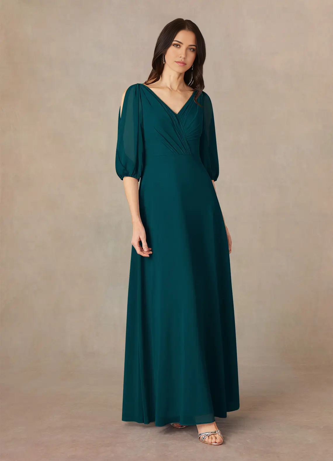 Elegant A-line V-neck ruched chiffon formal dress.