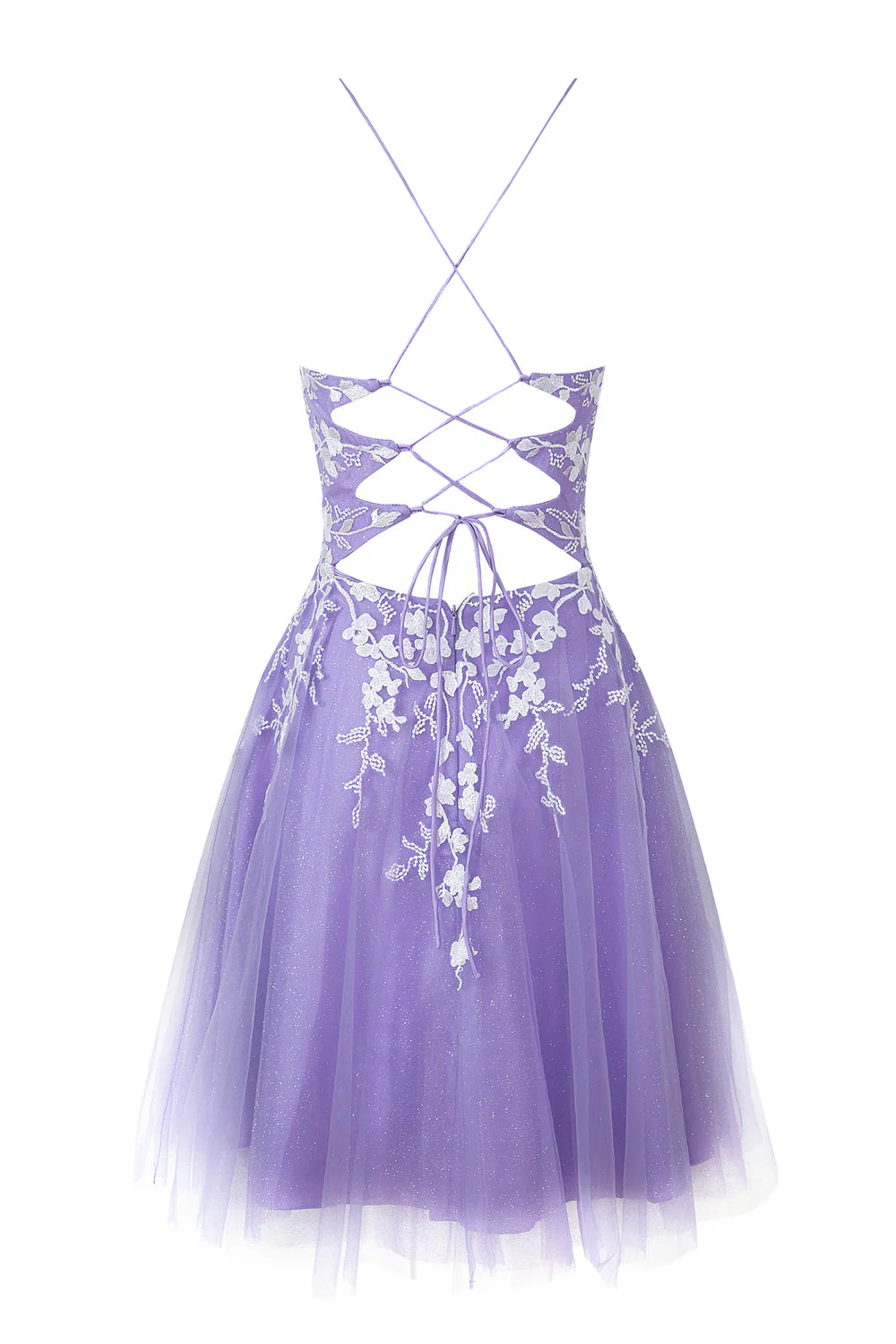 Side view of a model wearing the short tulle homecoming dress with appliques.