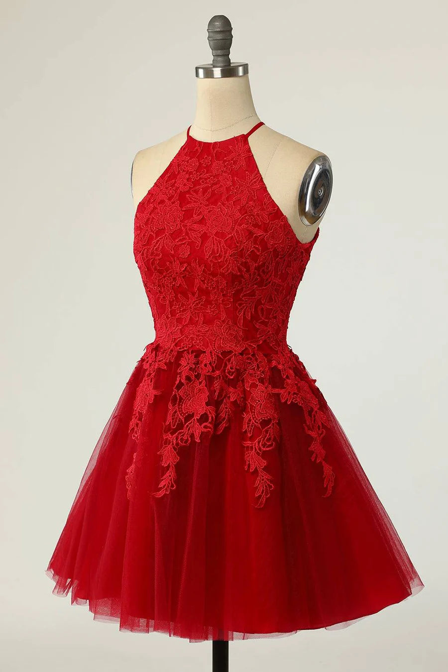 Keyhole back detail on a sophisticated A-line homecoming dress.