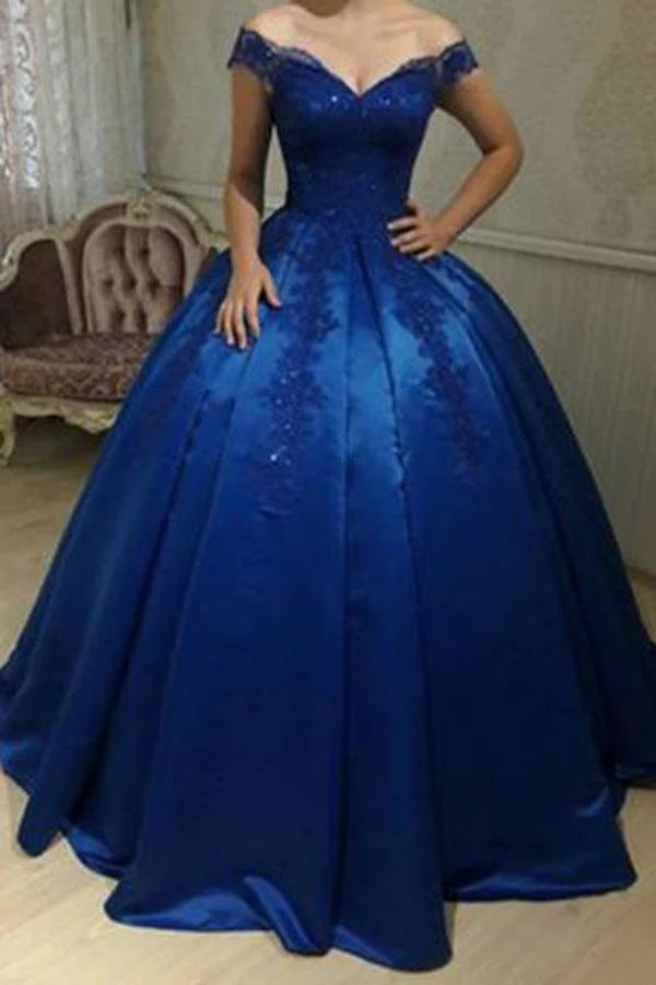 Elegant A-line off-shoulder lace maxi dress, suitable for evening and prom events.