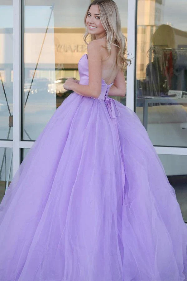 Close-up of the sweetheart neckline and bodice of the lilac tulle dress.