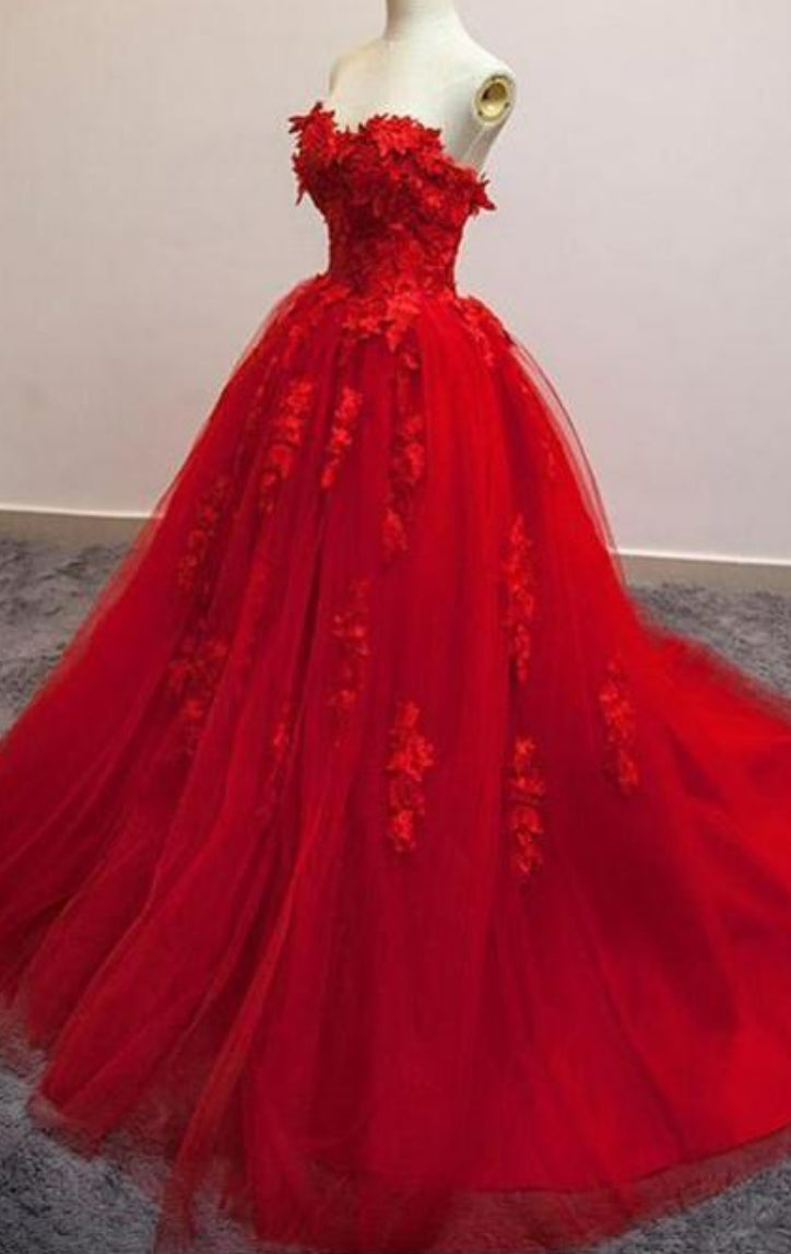 Full view of the sweetheart A-line prom or quinceanera dress.