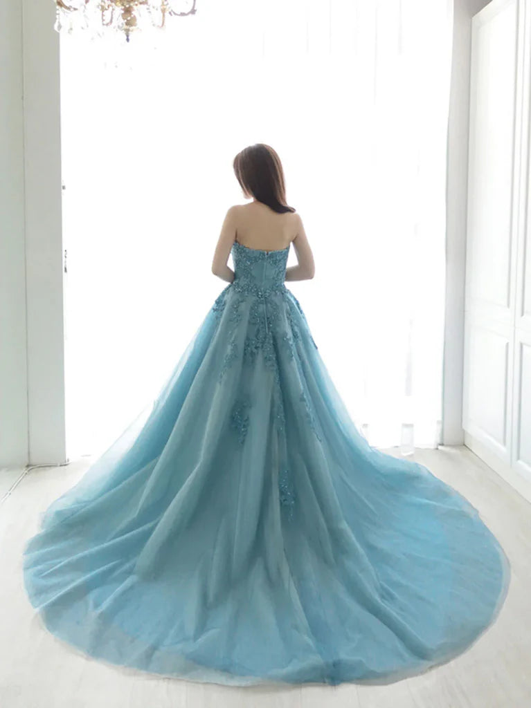 Back view of an A-line sweetheart tulle lace long prom gown.