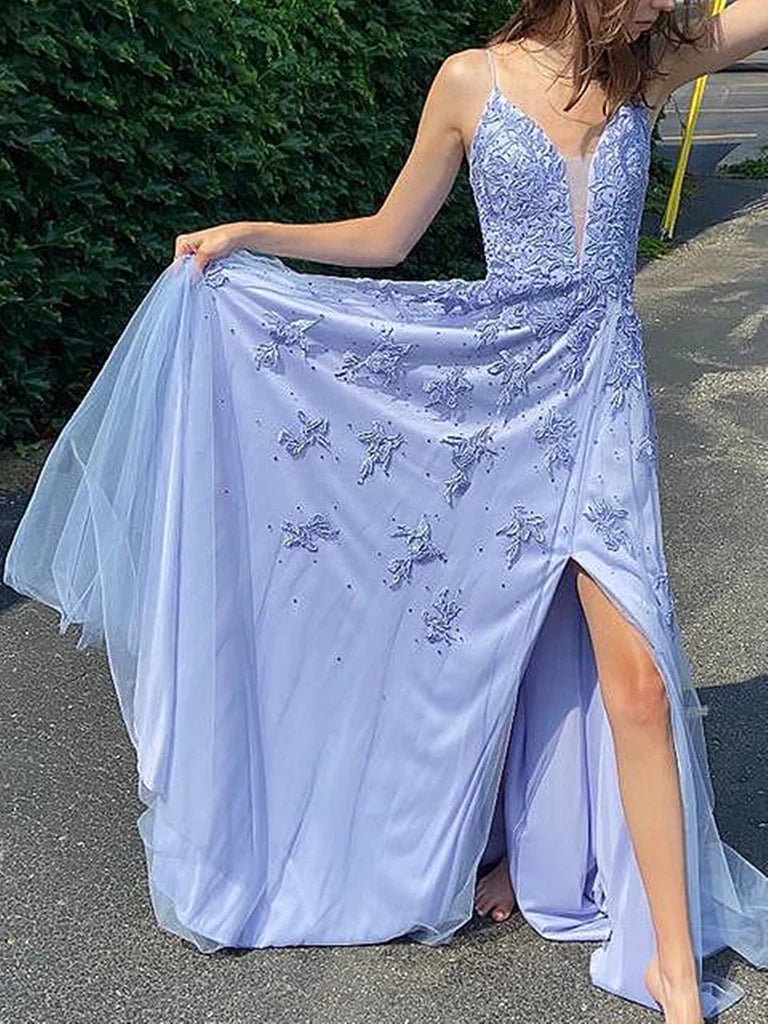 Elegant A-line V-neck lace prom dress in light blue.