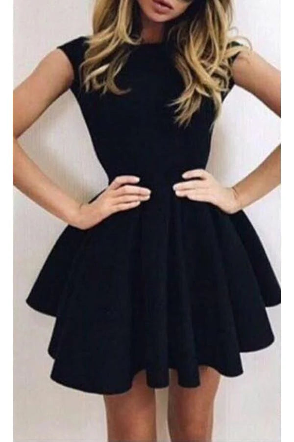 Model wearing a short A-line V-neck open-back homecoming dress.