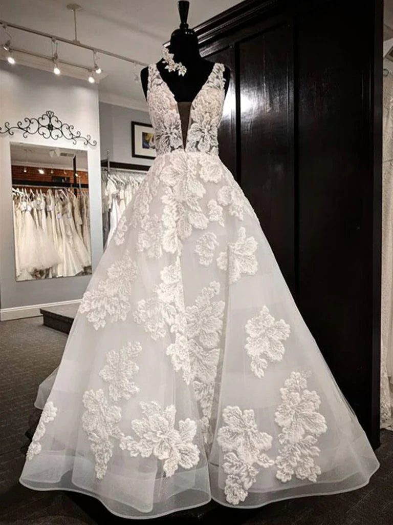 Elegant A-line V-neck long prom dress with tulle applique details.