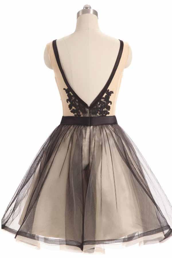 Back view of black A-line tulle lace V-neck short prom dress.