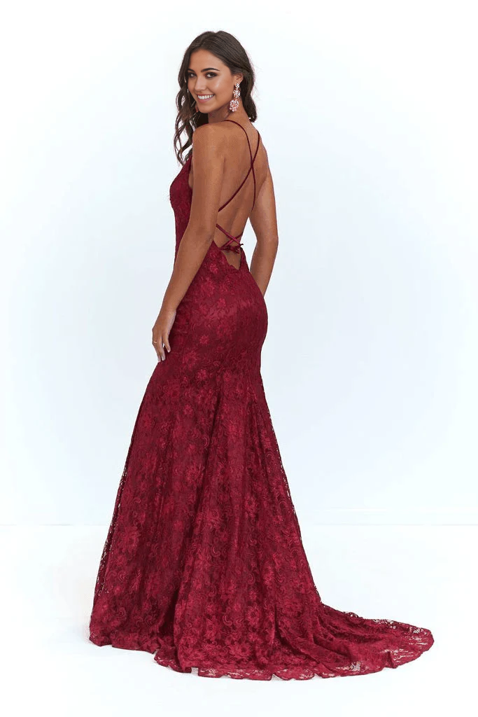 Close-up of the lace back and spaghetti straps on the burgundy mermaid prom dress.