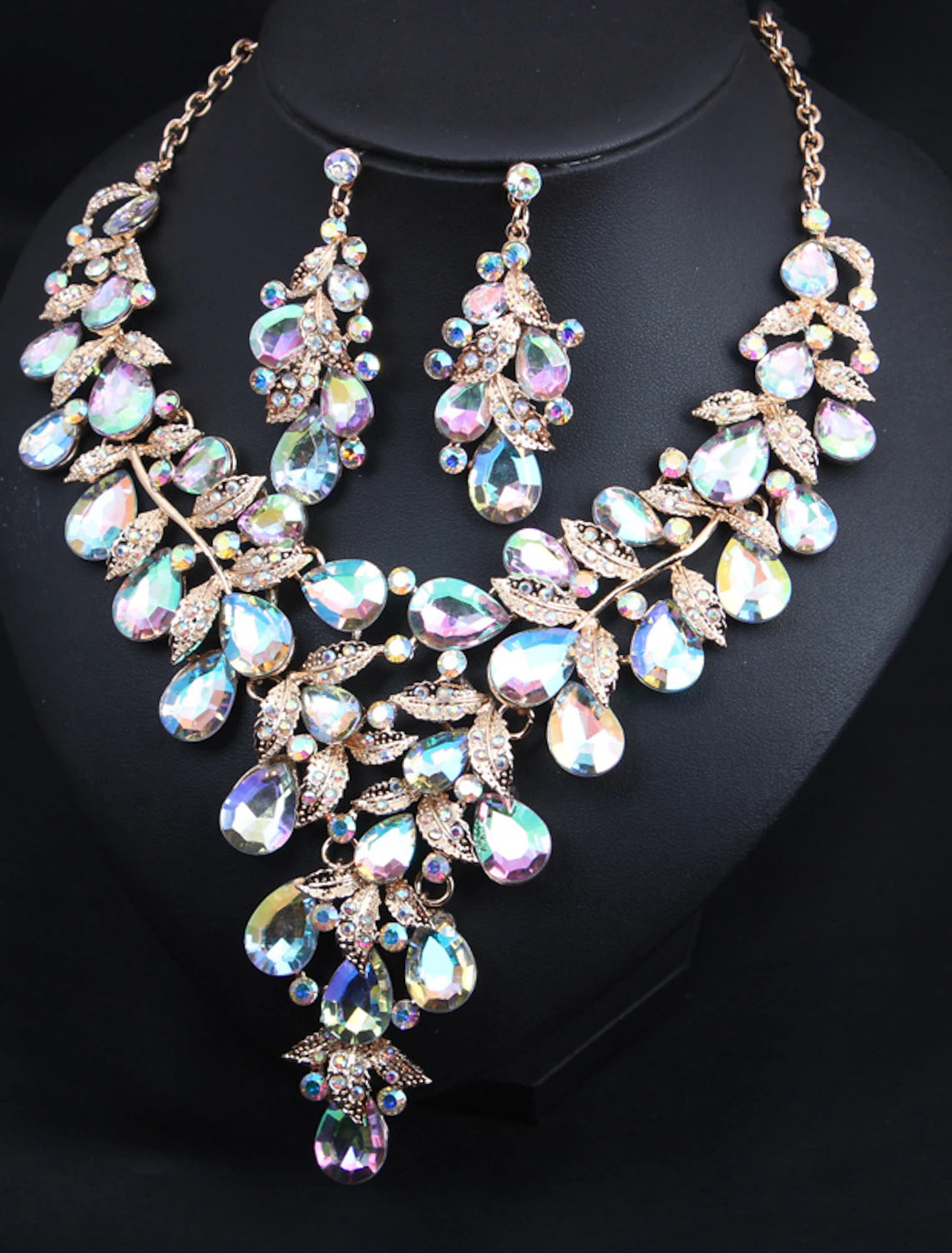 Side view of the crystal rhinestone earrings.