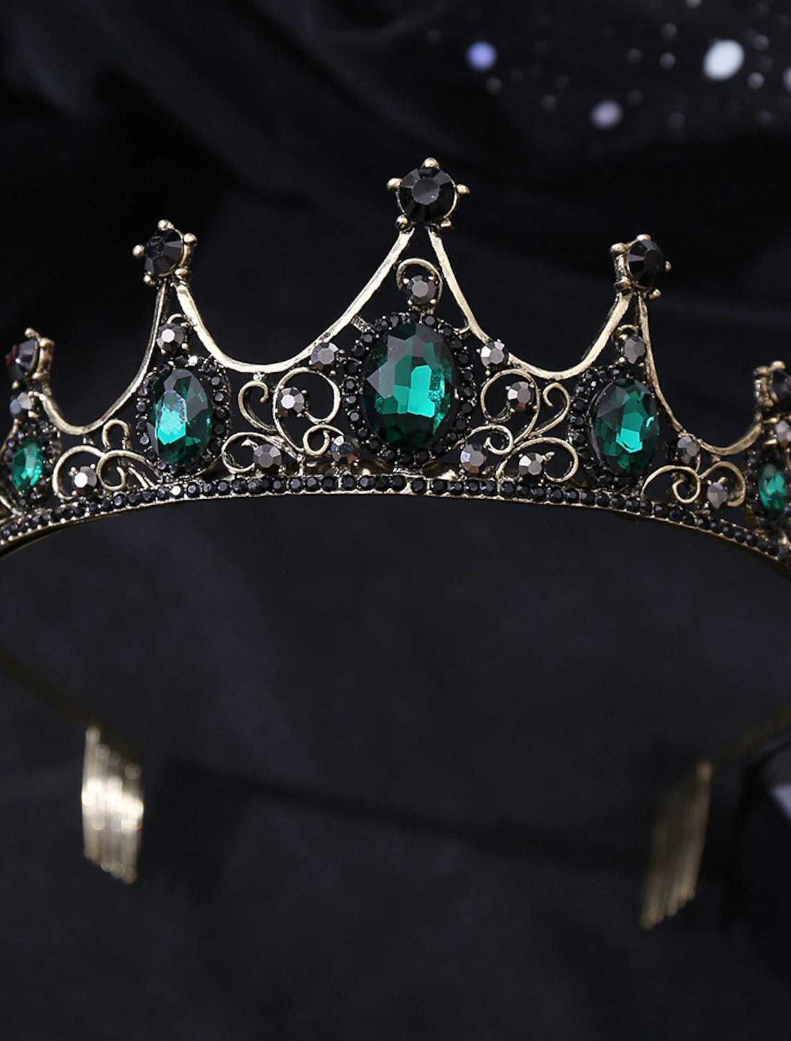 Elegant crystal tiara crown with combs for women and girls.