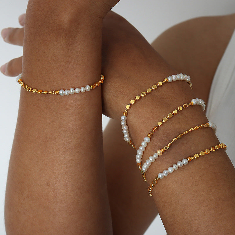 Delicate freshwater pearl bracelet for women.