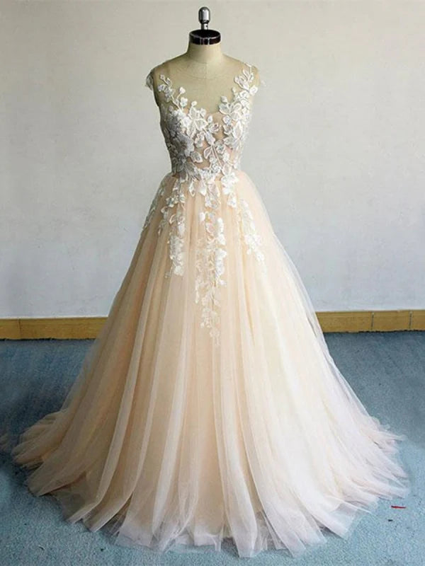 Elegant long lace prom dress with a round neck and sleeveless design.