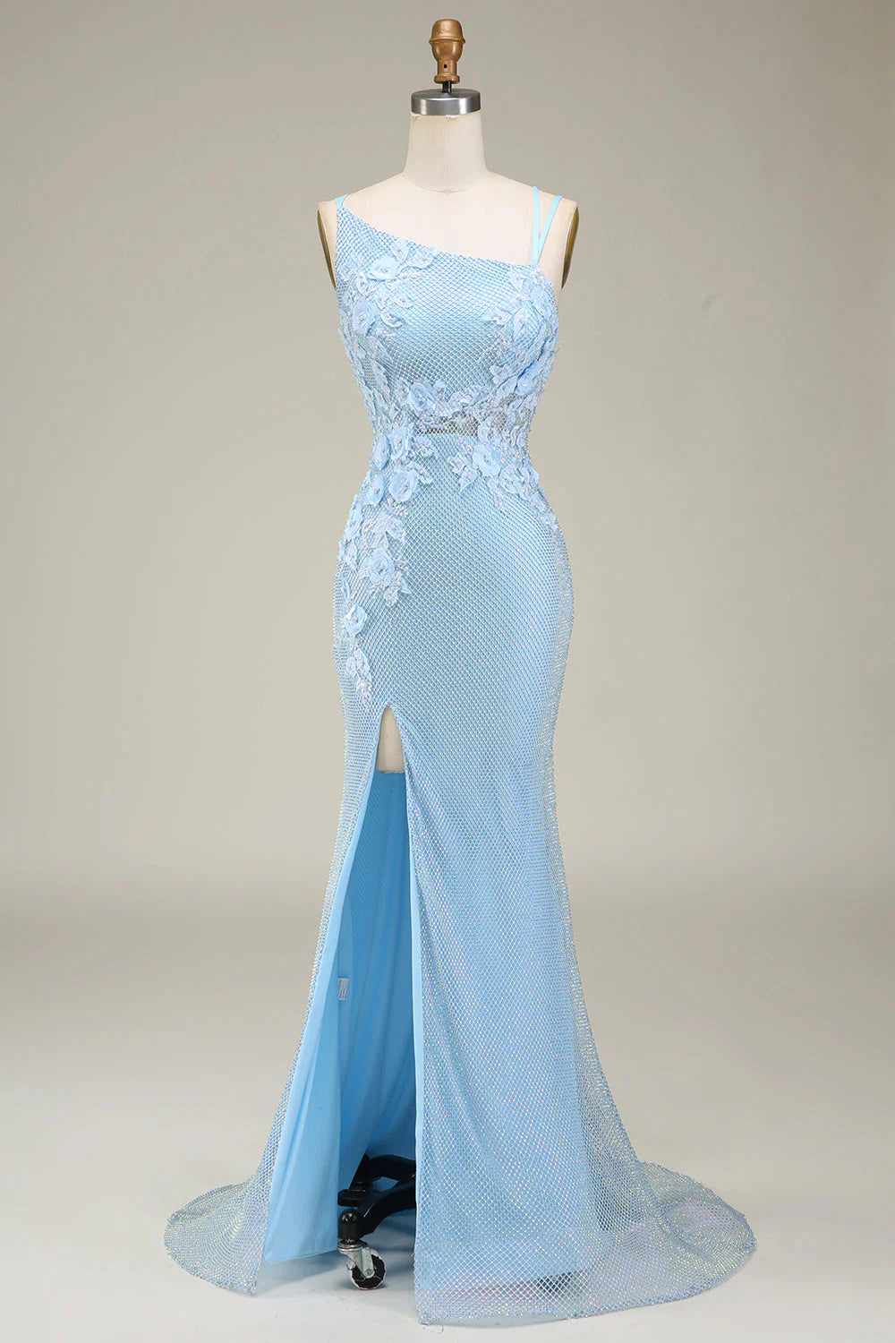 Elegant mermaid long prom dress with delicate appliques.