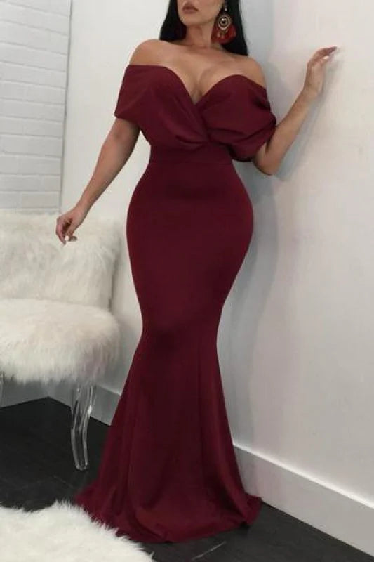 Mermaid formal gown with sweetheart neckline, side view.