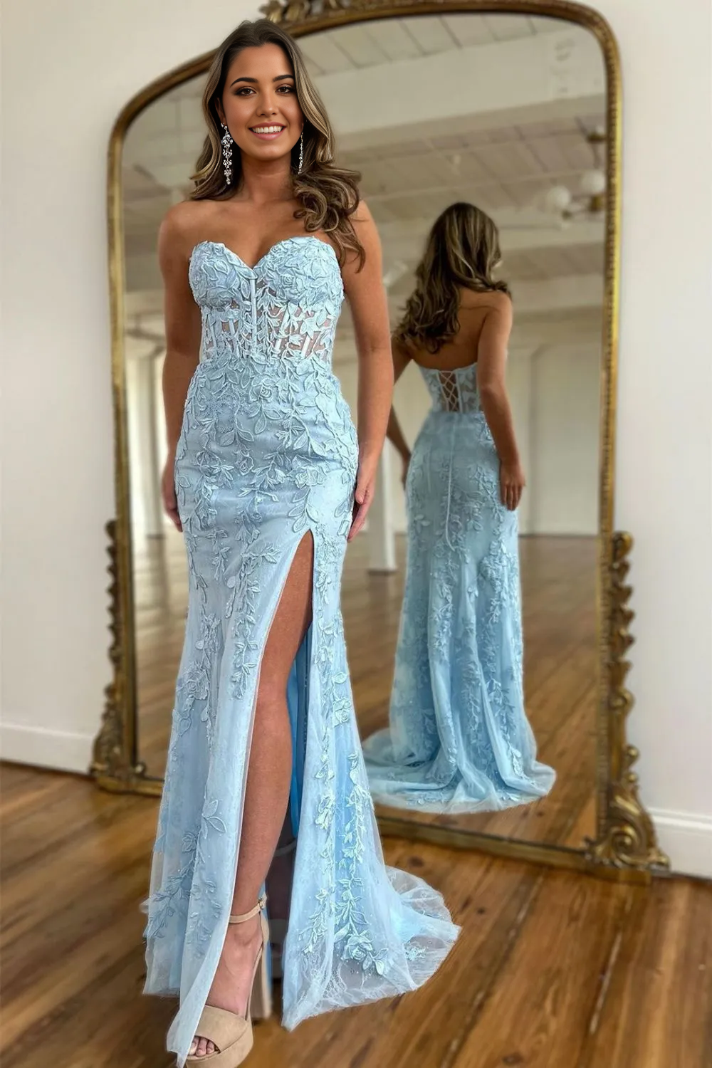 Full length view of the mermaid sweetheart gown, perfect for prom.