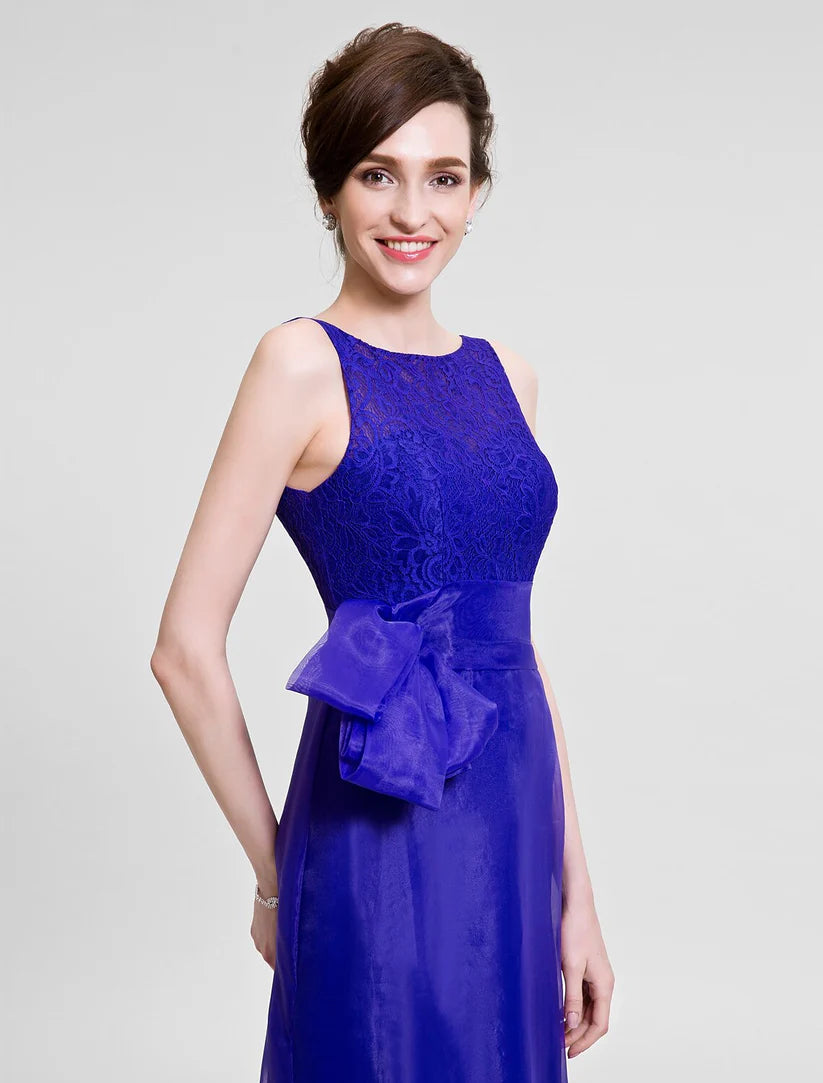 Elegant Mother of the Bride mermaid trumpet dress with bateau neck and lace details.