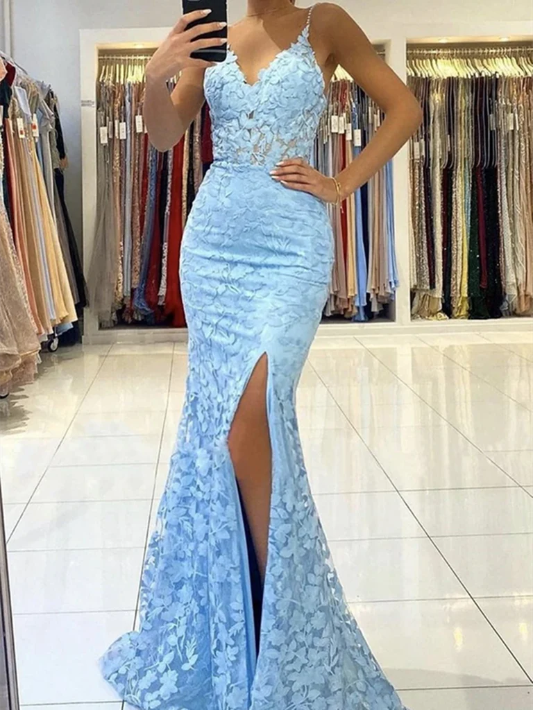 Front view of elegant Mermaid V-Neck Backless Lace Long Prom Dress.