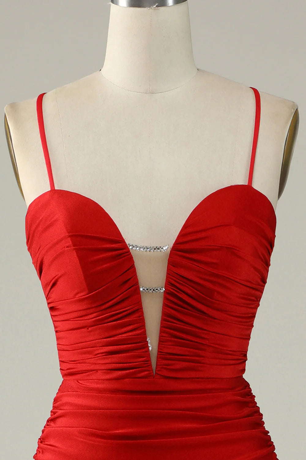 Back view of the red mermaid V-neck prom dress.
