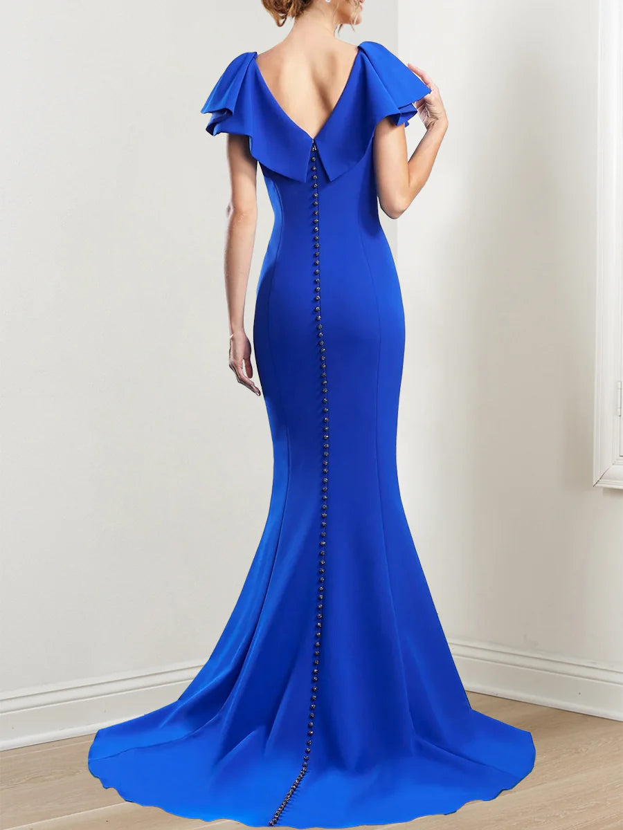 Back view of the mermaid formal gown with a split side.