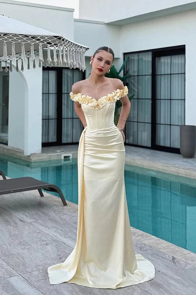 Elegant purple one-shoulder satin long prom dress.