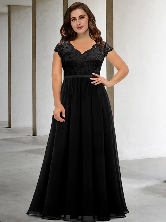 Elegant A-Line Plus Size Mother of the Bride dress with V-neck and short sleeves.