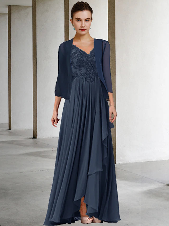 Elegant plus size A-line Mother of the Bride dress with V-neck and half sleeves.