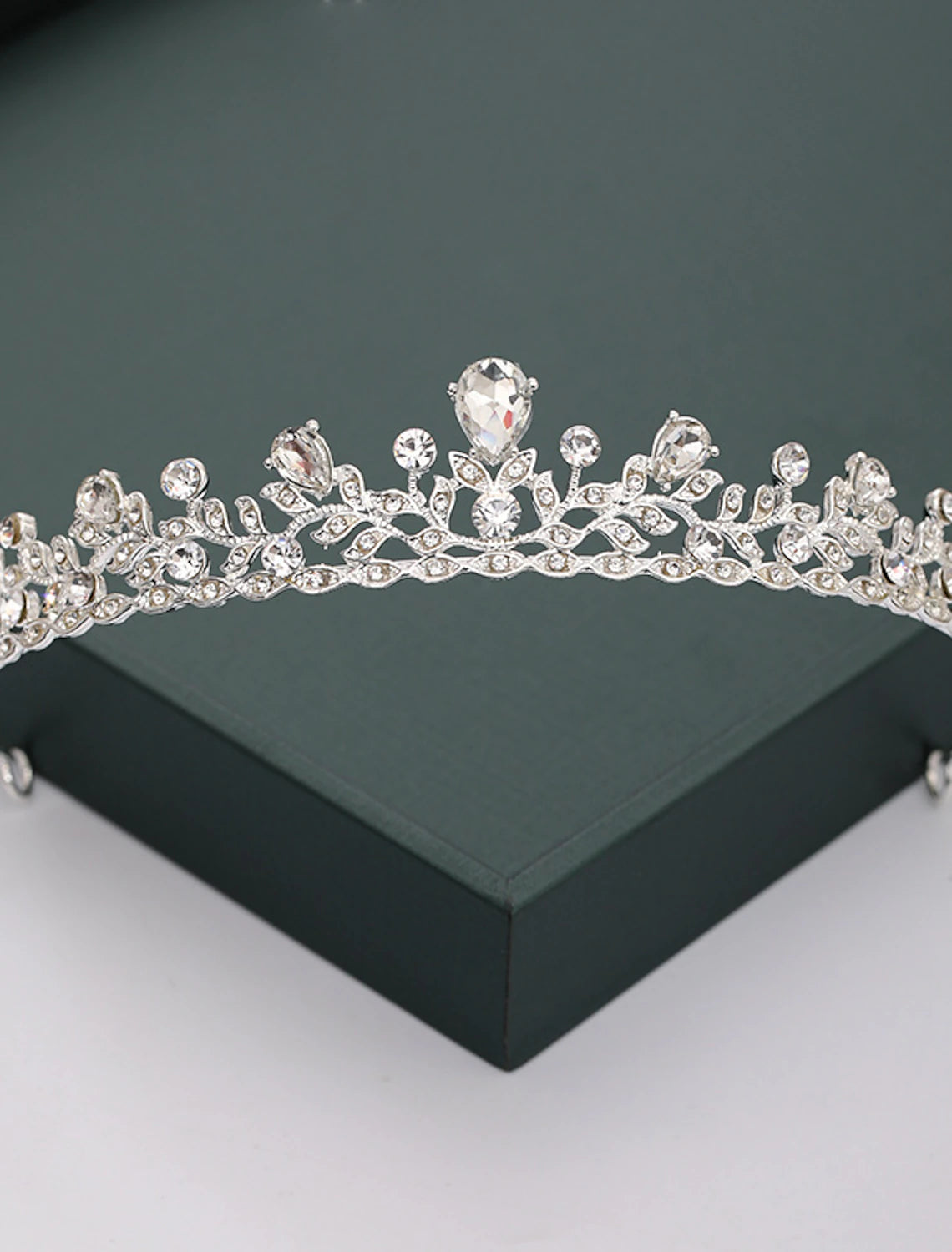 Side view of the retro-style crystal headpiece.