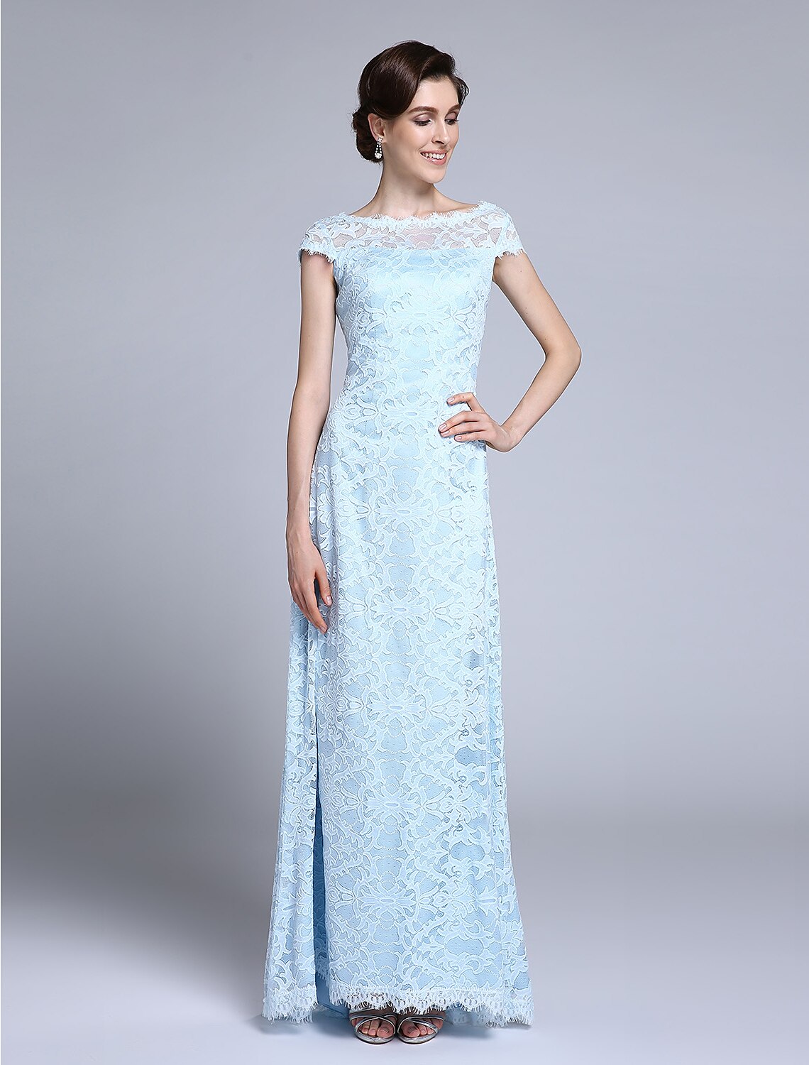 Elegant Sheath Mother of the Bride Dress with bateau neck and short sleeves.