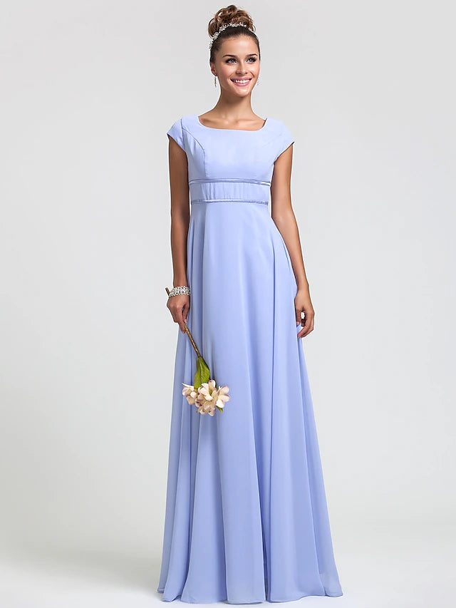 Elegant sheath chiffon bridesmaid dress in green, featuring a square neck and short sleeves.