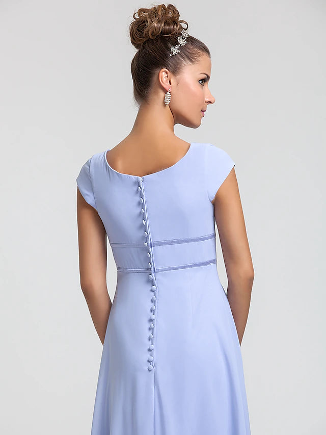 Elegant sheath chiffon bridesmaid dress in dark blue, with a square neckline and short sleeves.