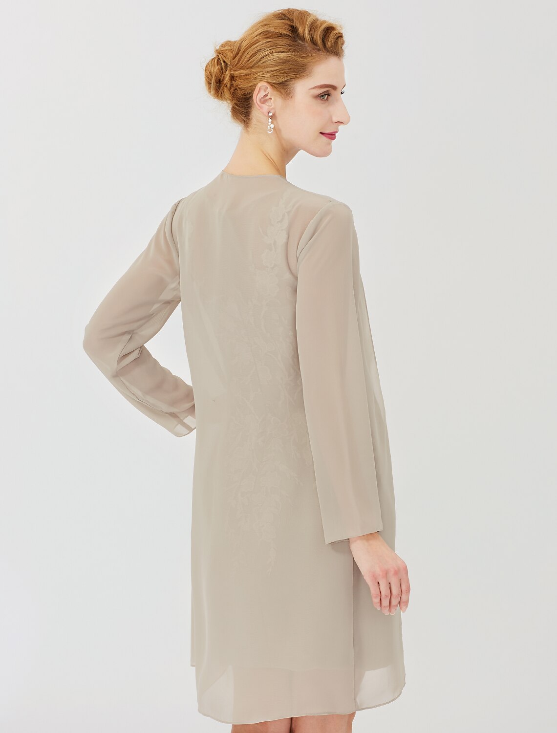 Mother of the Bride dress showcasing the sheath silhouette.